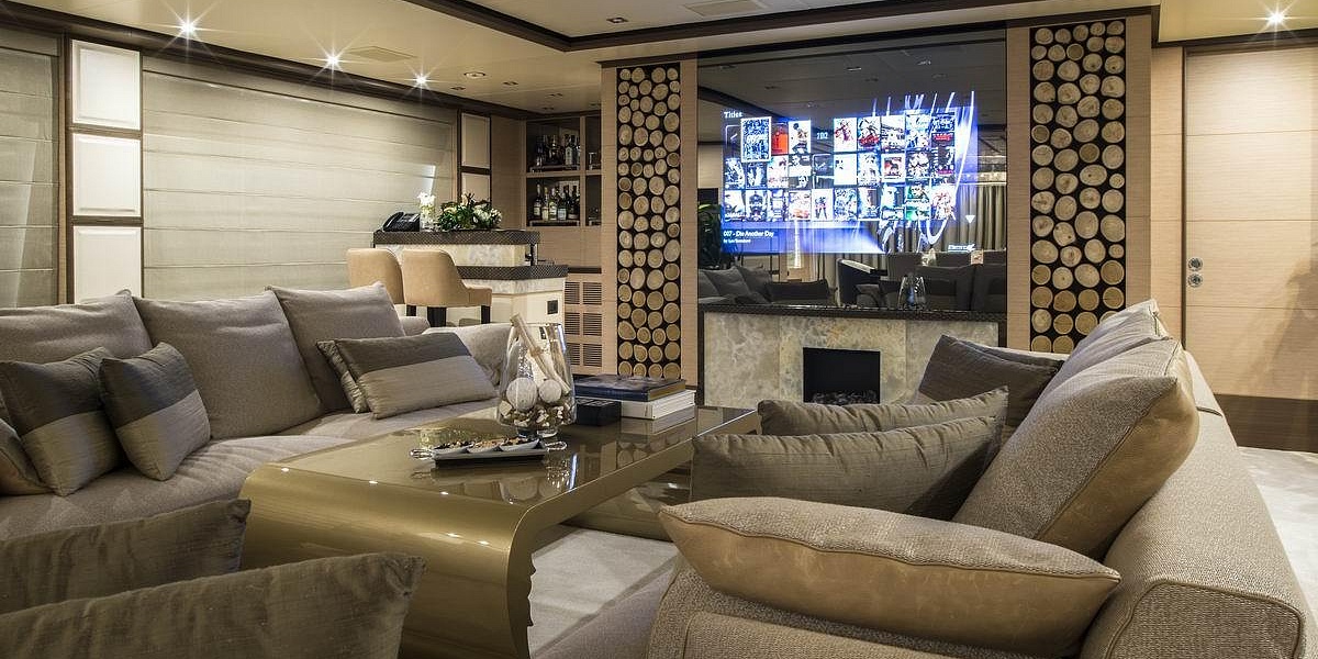 Аренда яхты Benetti Crystal 140 - NELA (Soy Amor) во Франции